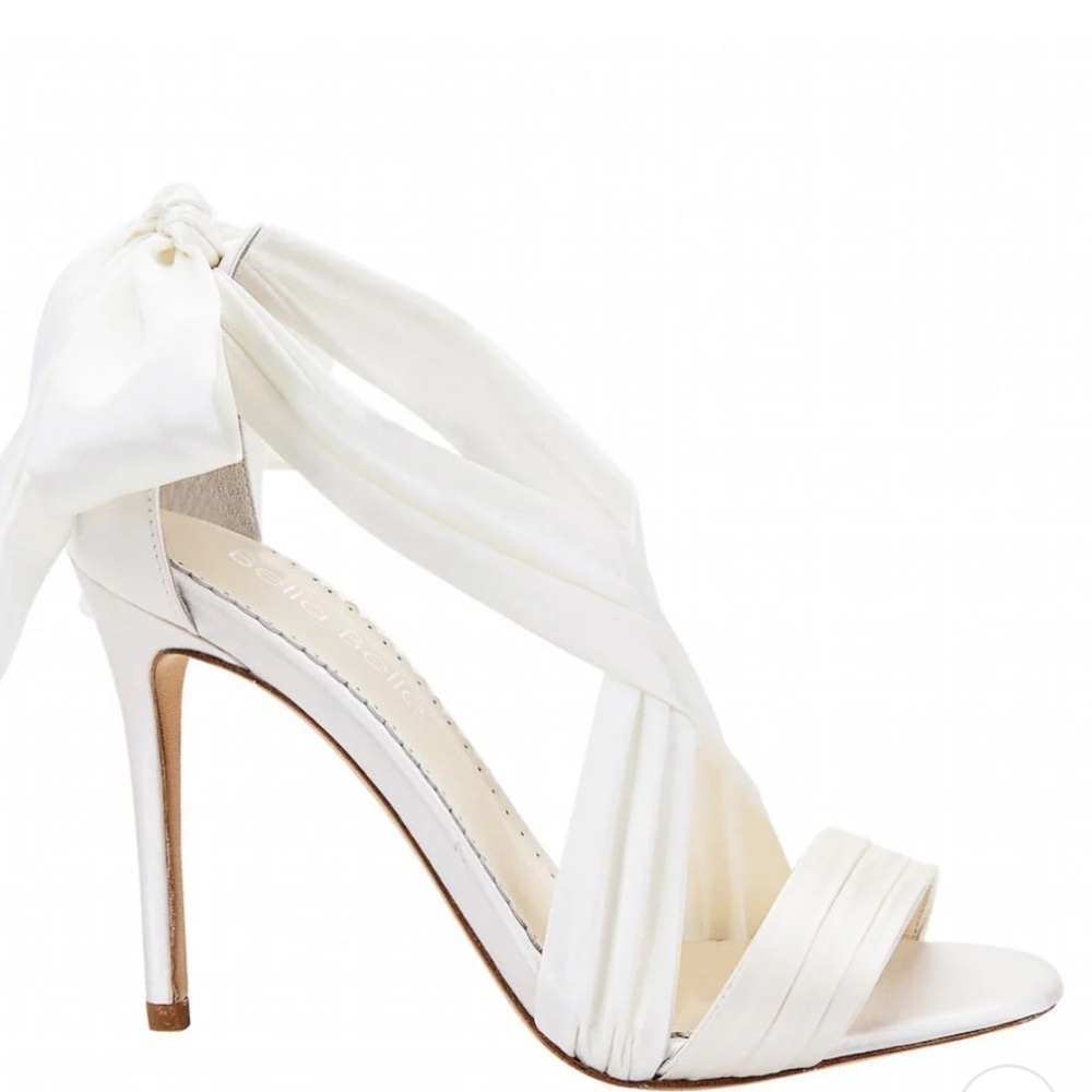 Bella Bella Kate Silk Ribbon High Heels Size 7.5 NEW